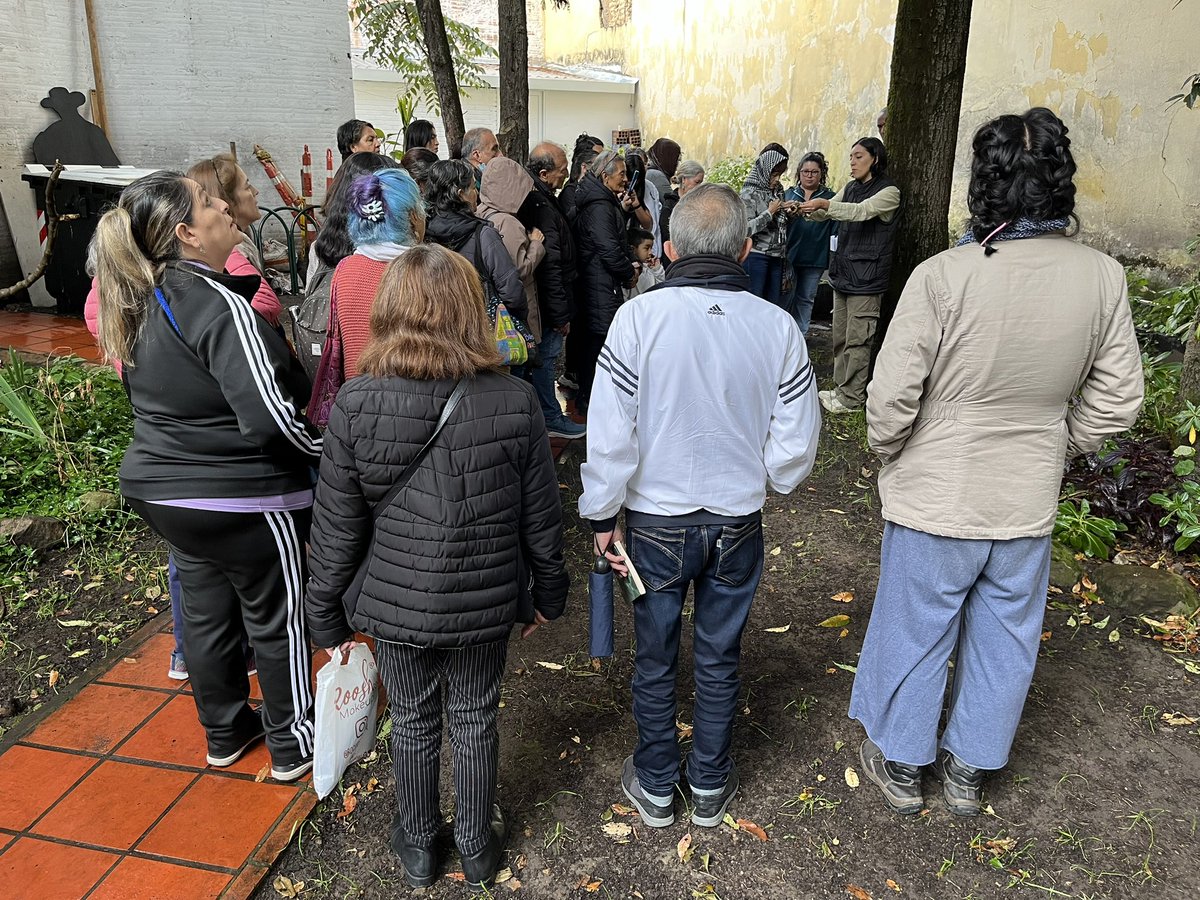 Mindependencia's tweet photo. 🌸Hoy realizamos el Taller de elaboración de pomadas naturales junto al @JBotanicoBogota
¡Agradecemos a las personas que nos acompañaron!
#pomadas #pomadasnaturales #plantas #flores #hoyenelmuseo #cultura #caléndula #toronjil #lavanda https://t.co/Xpsxh9maDa