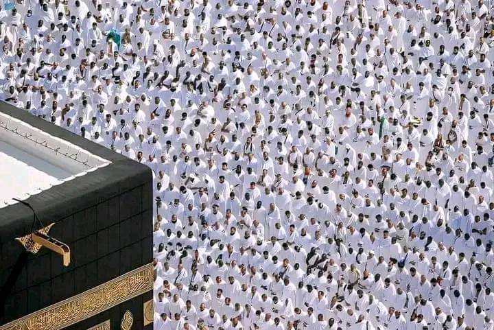 ehsaanie's tweet photo. may our name be written in the list of those, who will get to perform Hajj next year. 🥺🤲🏻

#hajj2024 https://t.co/GTDzrMoc8P