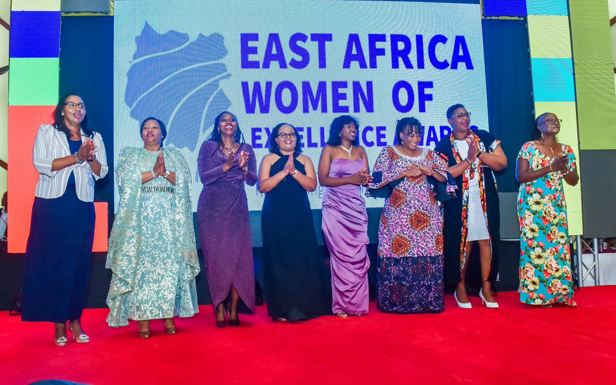 Glad to have had a long evening; an opportunity to interact with phenomenal Women who've chosen to believe in themselves and are proud of who they are, doing great things in a small way.
And alas, what a pleasant suprise!
Humbled to receive  the award for the Public Service
