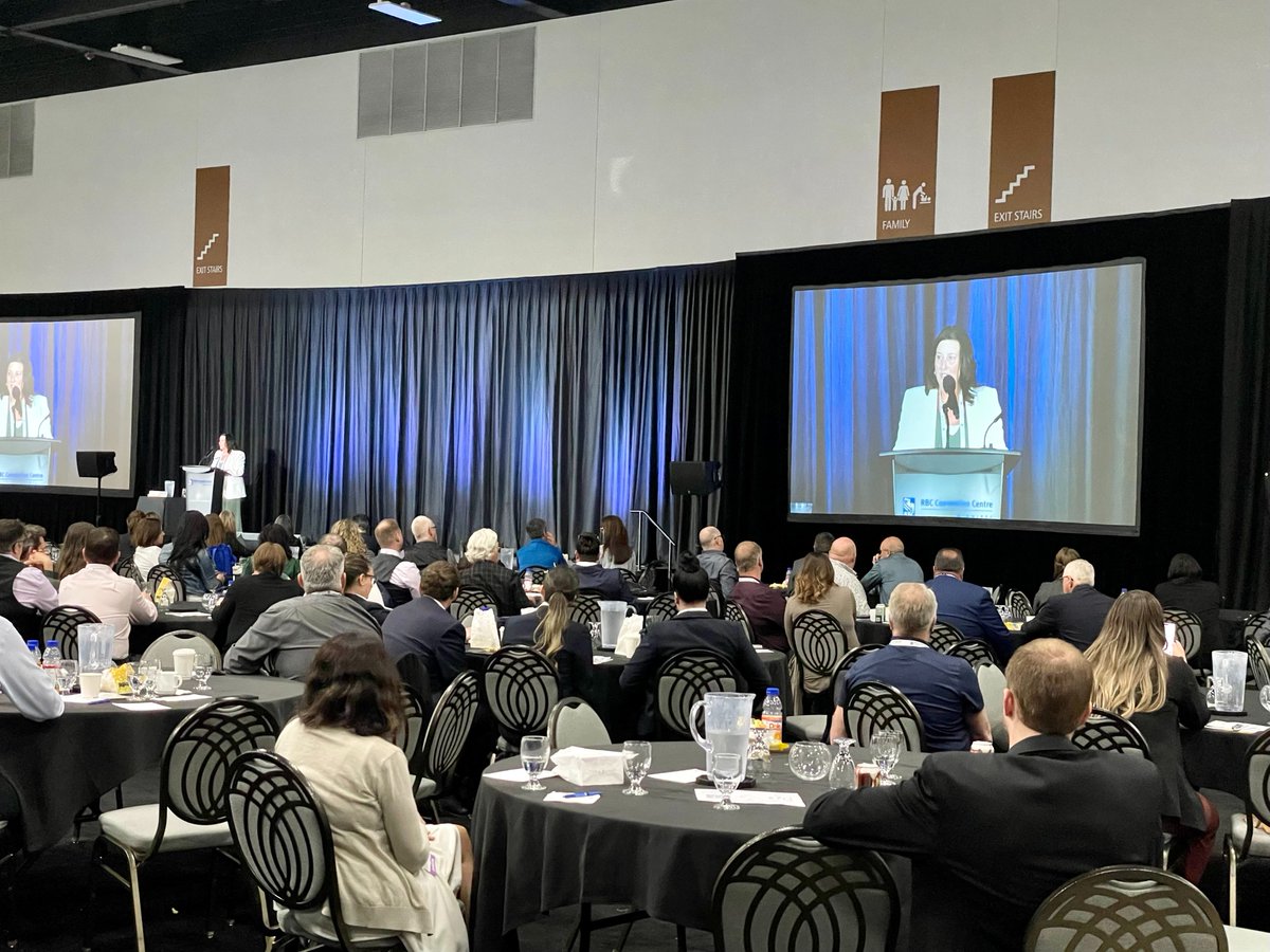 BestAuction tweet media