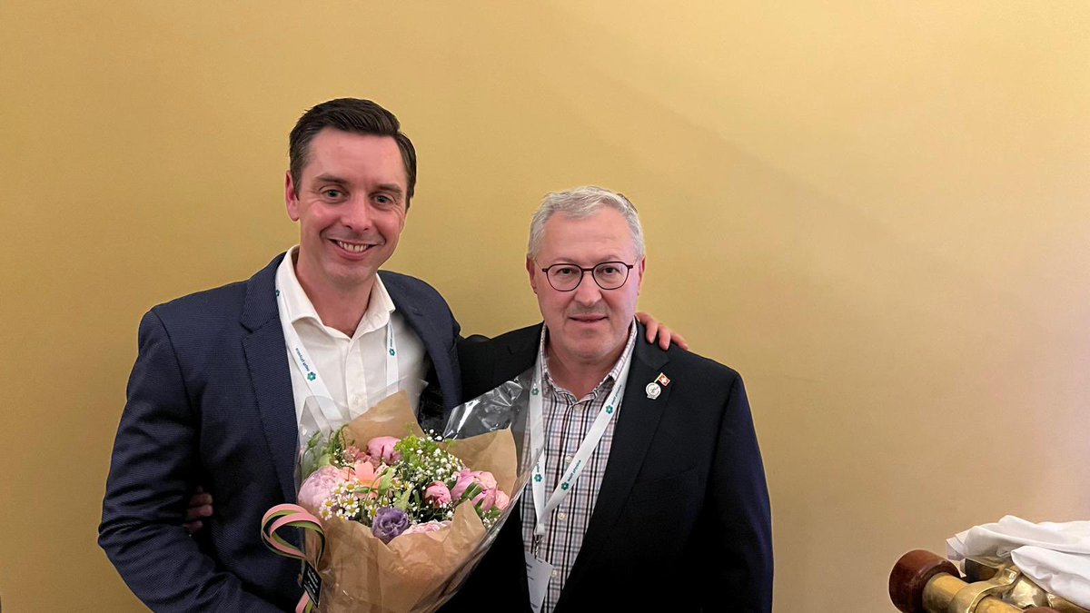 Sportfisio Swiss (@sportfisioswiss) on Twitter photo 🇳🇴 <a href="/WCSPT2024/">WCSPT</a> Oslo #WCSPT2024 ✨ best oral abstract presentation🥇@MarkScholes85 🇦🇺 <a href="/JoanneLKemp/">Dr Joanne Kemp</a> + team <a href="/LaTrobeSEM/">La Trobe SEMRC</a> 👏👏👏 🇳🇴 <a href="/WCSPT2024/">WCSPT</a> Oslo #WCSPT2024 ✨ best oral abstract presentation🥇@MarkScholes85 🇦🇺 <a href="/JoanneLKemp/">Dr Joanne Kemp</a> + team <a href="/LaTrobeSEM/">La Trobe SEMRC</a> 👏👏👏