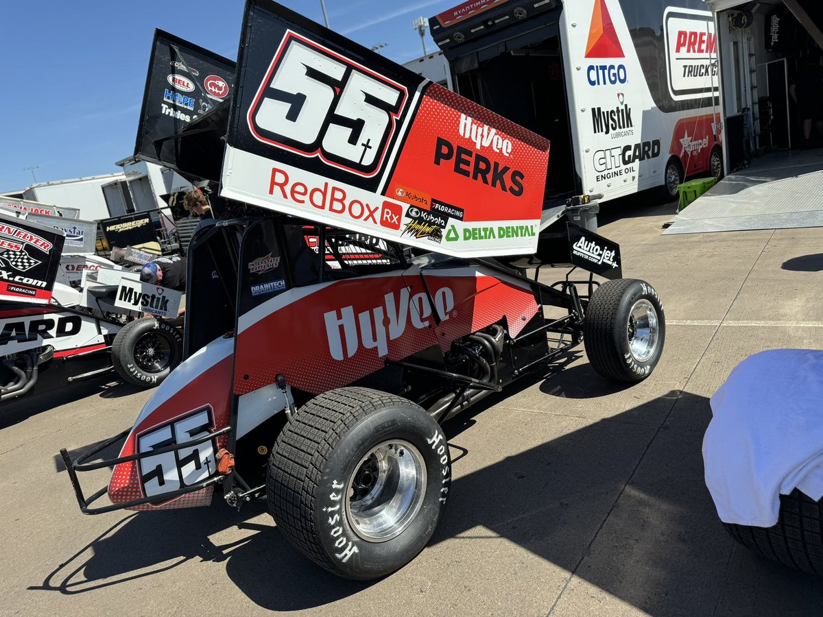 WorldofOutlaws's tweet photo. It’s the 4th World of Outlaws @NosEnergyDrink Sprint Car appearance of 2024 for Des Moines, IA’s @McKennaHaase!

The driver of the @HyVee #55T makes her 9th #WoOSprint appearance at @KnoxvilleRaces not including the #NOSvilleNationals tonight. https://t.co/zHMoH4mFPp