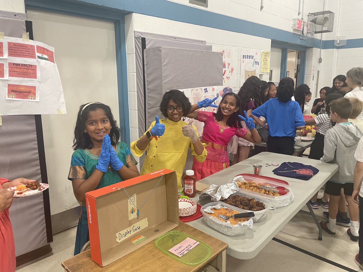 St. Rose of Lima (@rlimadpcdsb) on Twitter photo Thank you to our students, parents and teachers for helping to celebrate our community #CaraLima <a href="/viloriah/">Herman Viloria</a> <a href="/DPCDSBSchools/">Dufferin-Peel Catholic District School Board</a> Thank you to our students, parents and teachers for helping to celebrate our community #CaraLima <a href="/viloriah/">Herman Viloria</a> <a href="/DPCDSBSchools/">Dufferin-Peel Catholic District School Board</a>