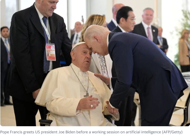 mobacle's tweet image. 교황 사상 최초 G7 연설 AI 경고, ‘안전장치' 촉구
blog.naver.com/mobacle/223480…