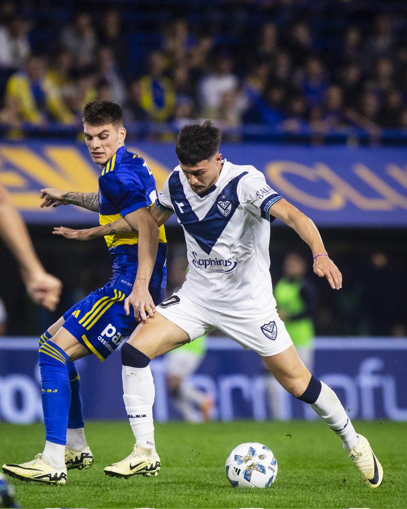 Velez's tweet photo. ¡Dale, dale! ¡No aflojemos! 👊🏼

#JuegaVélez https://t.co/4H9XugKZmm