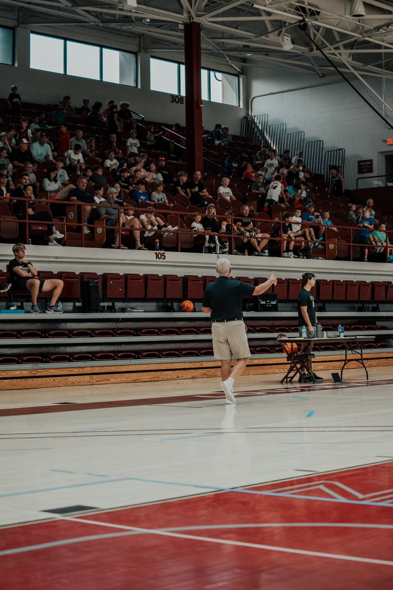 Views from Friday’s Dunks &amp; Donuts 📸🍩

Let’s run it back, see you next Friday! 

#GRIT