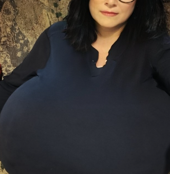 HeliaMelonowski's tweet image. Have a great big and wonderful weekend, everyone!! #positivity #love #snuggles