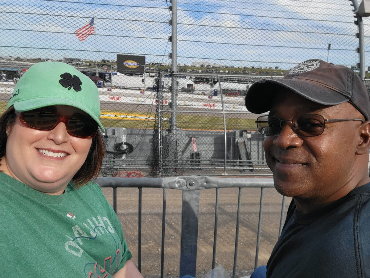ReenHowe's tweet photo. Hello @iowaspeedway 🏁🏁 https://t.co/6yq3cTkCgb