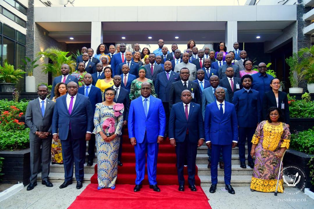 Premier Conseil des Ministres <a href="/SuminwaJudith/">Judith SUMINWA TULUKA</a>, premier pas de l'exécutif sur un chantier parsemé d'acquis à consolider avec détermination. 

En ce qui me concerne, placer la #RDC sur l'orbite d'une nouvelle économie, celle du climat, consistant à  transformer la coopération basée