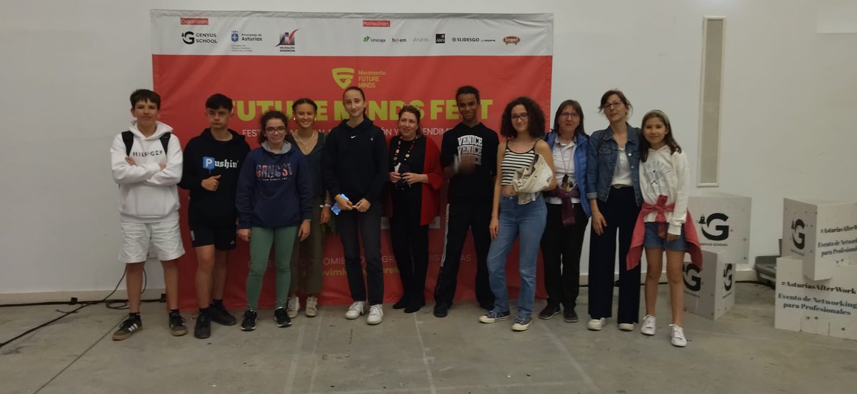 ÍES La Fresneda, Premios Future Minds, premio regional en la categoría de Innovación con “Reutilizando el viento” y en la categoría Viabilidad con “Antikamikaces2”  Creatividad, habilidades, empatía, equipo, colaboración, … muy orgullosa. Seguimos trabajando