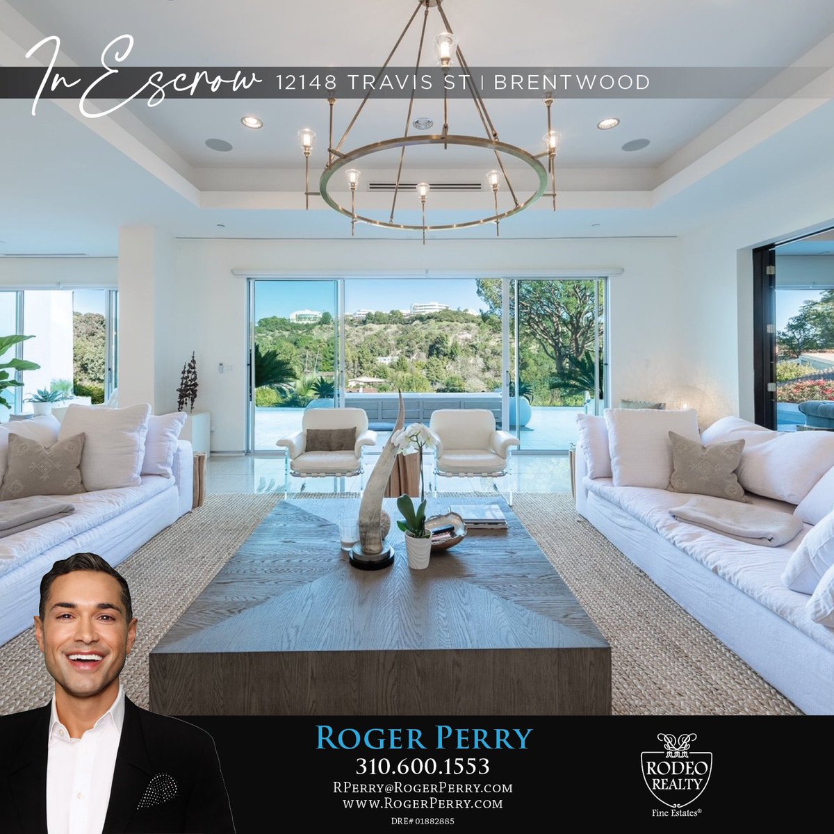 RogerPerryLA's tweet image. IN ESCROW!! 

12148 Travis Street
Brentwood

Stunning Brentwood Contemporary Home w/panoramic views that perfectly frame the Santa Monica Mtns &amp;amp; the Getty Museum!

#realestate #realtor #luxurylifestyle #luxuryhomes #luxuryrealestate #losangeles #belair #hollywood #celebrityhomes