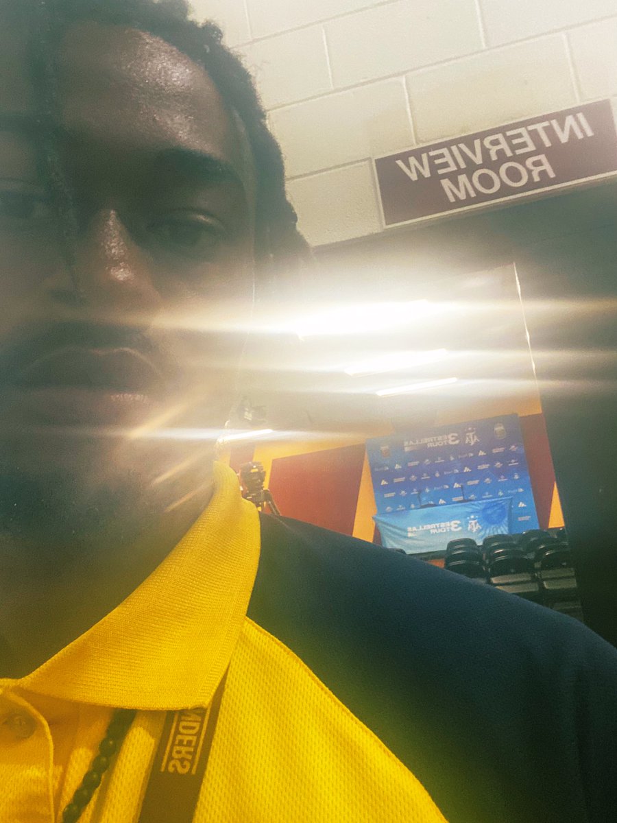 IAmPoetiiic's tweet image. Messi in town ! I’m guarding the interview room #views from the #4God