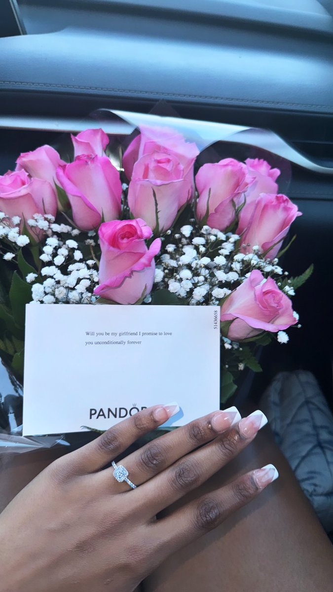 neilaajay's tweet image. Oh nothing married🙈