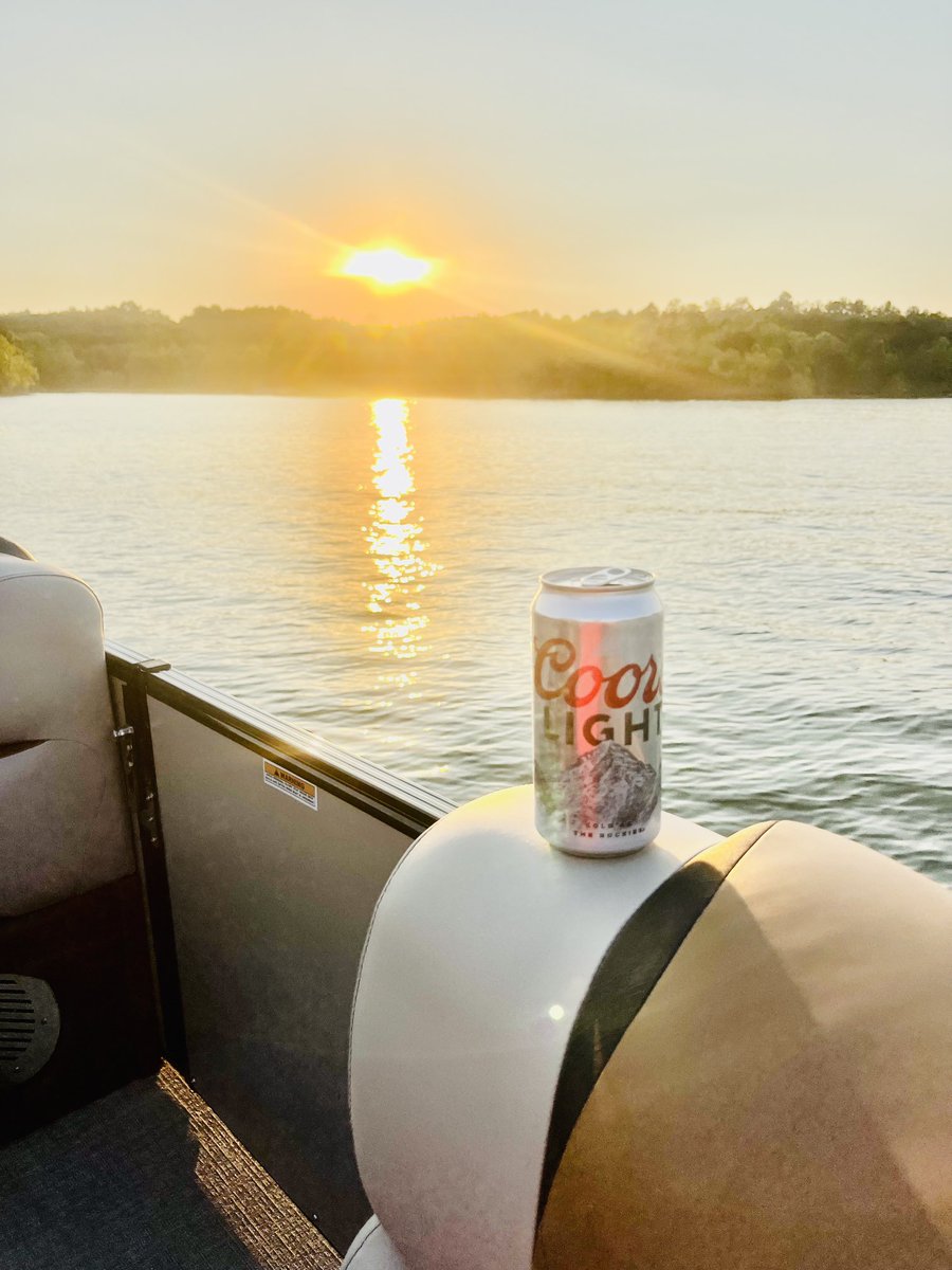 jspalding79's tweet photo. Cheers Card Fam …
Happy Fathers Day Weekend to all the great dads out there …
What’s everyone drinkin out there tonight ?
@CoorsLight
#LakeLife #Nolin https://t.co/vWkKS2Jp5M