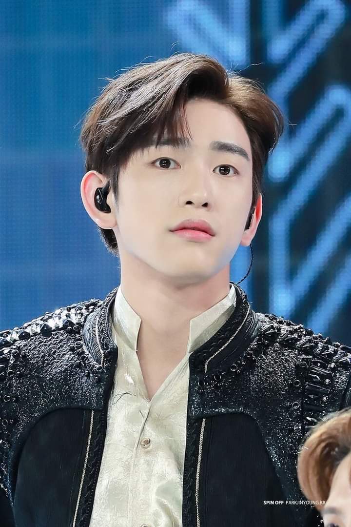 parknutty_jy's tweet photo. D-405/D-145🫡
คิดถึงอีกแล้วคร้าาาา...จินยองคนดี
#jinyoung https://t.co/0gI0bpYNdP