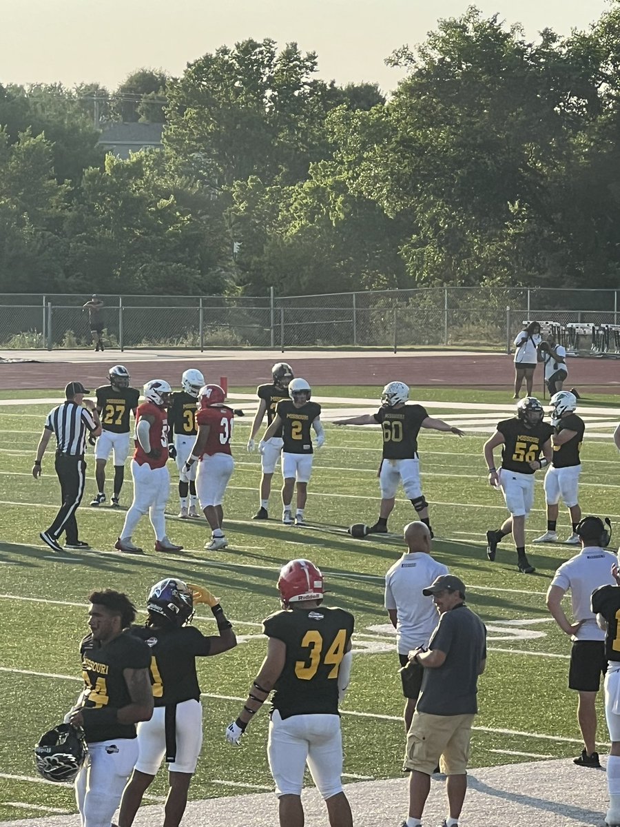 Great night to support <a href="/ErvieMax/">Max Ervie</a> in the <a href="/gkcfca/">@GKCFCA</a> allstar game. Let’s go Max!!