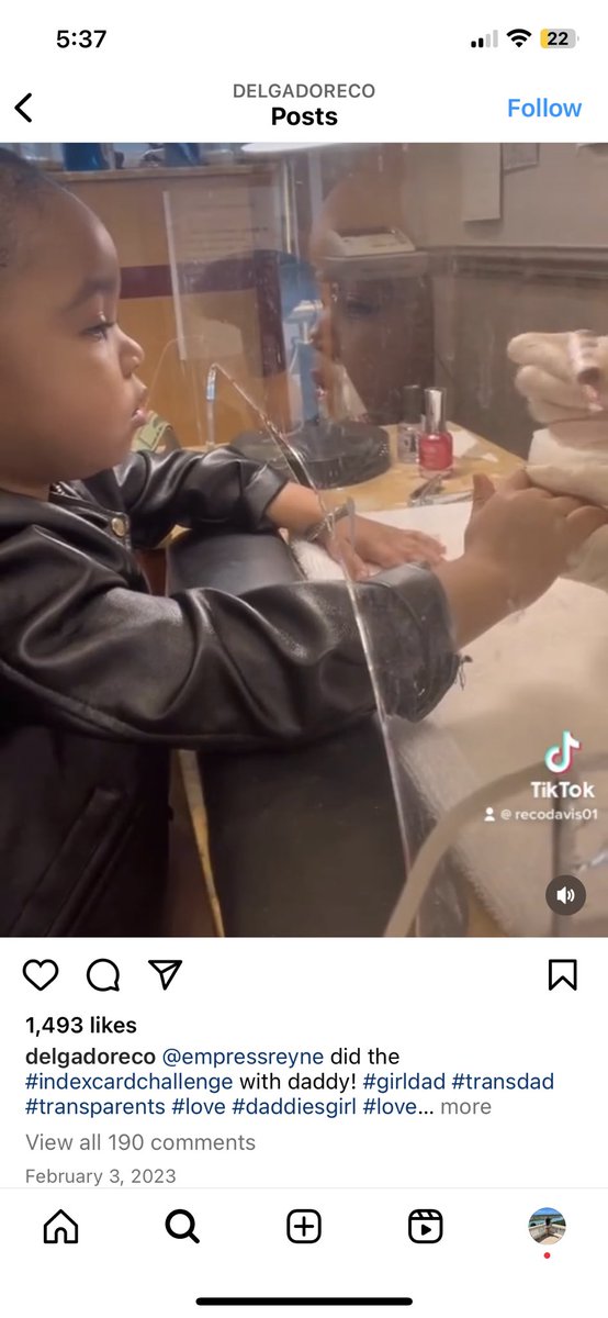 taylortatianaa's tweet photo. @LLcooldre__ @gal_nes Yes he is trans. He used #transdad omggg https://t.co/hIr7Md4s9P