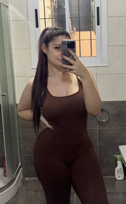 Ya andamos en directo 🥰 https://t.co/MQwEjXDThR https://t.co/cqq2gdKV3d