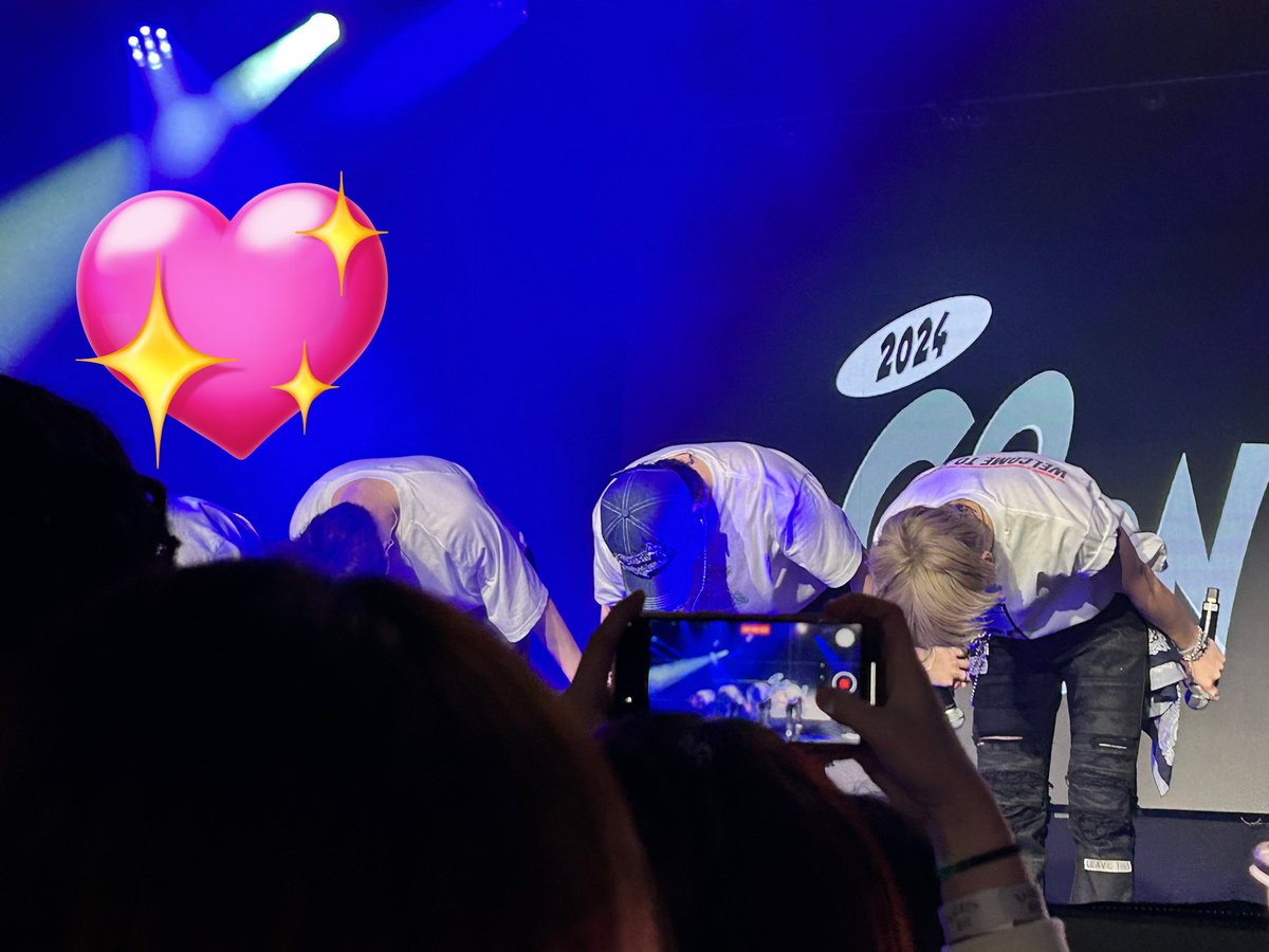 Thank you Verivery for a beautiful night 
#VERIVERY_in_NYC #베리베리 
#VERIVERY #VERIVERY_GO_ON