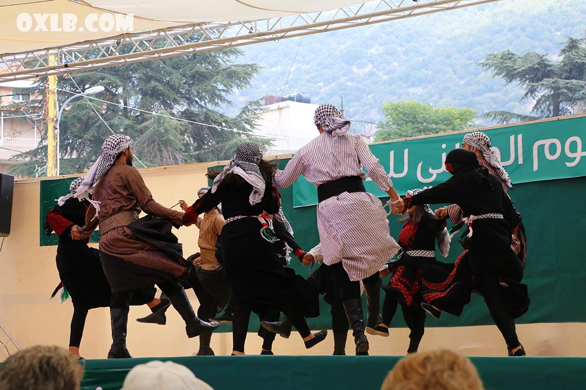 onefineart's tweet photo. When a little girl makes the festival of Maaser el Chouf on fire!! Haha https://t.co/AkQkocZQBc

#maaser #festival #lebanon #lebanonfestival #livelebanon #dance #dancing #lebanondance #folklore #folkloredance https://t.co/Ok04CsLZsc