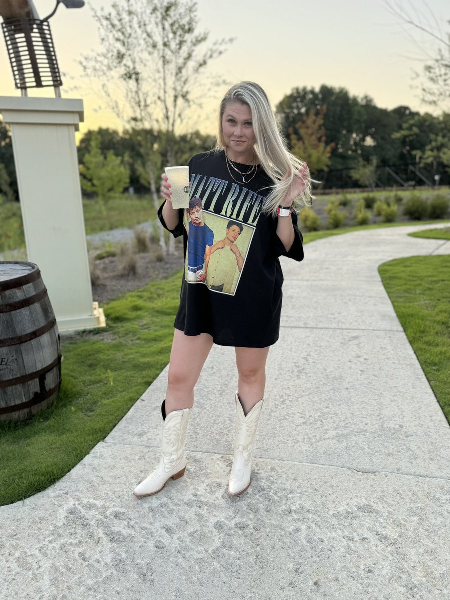 katrin_ford's tweet image. What better reason for a reunion than to see THE @mattrife