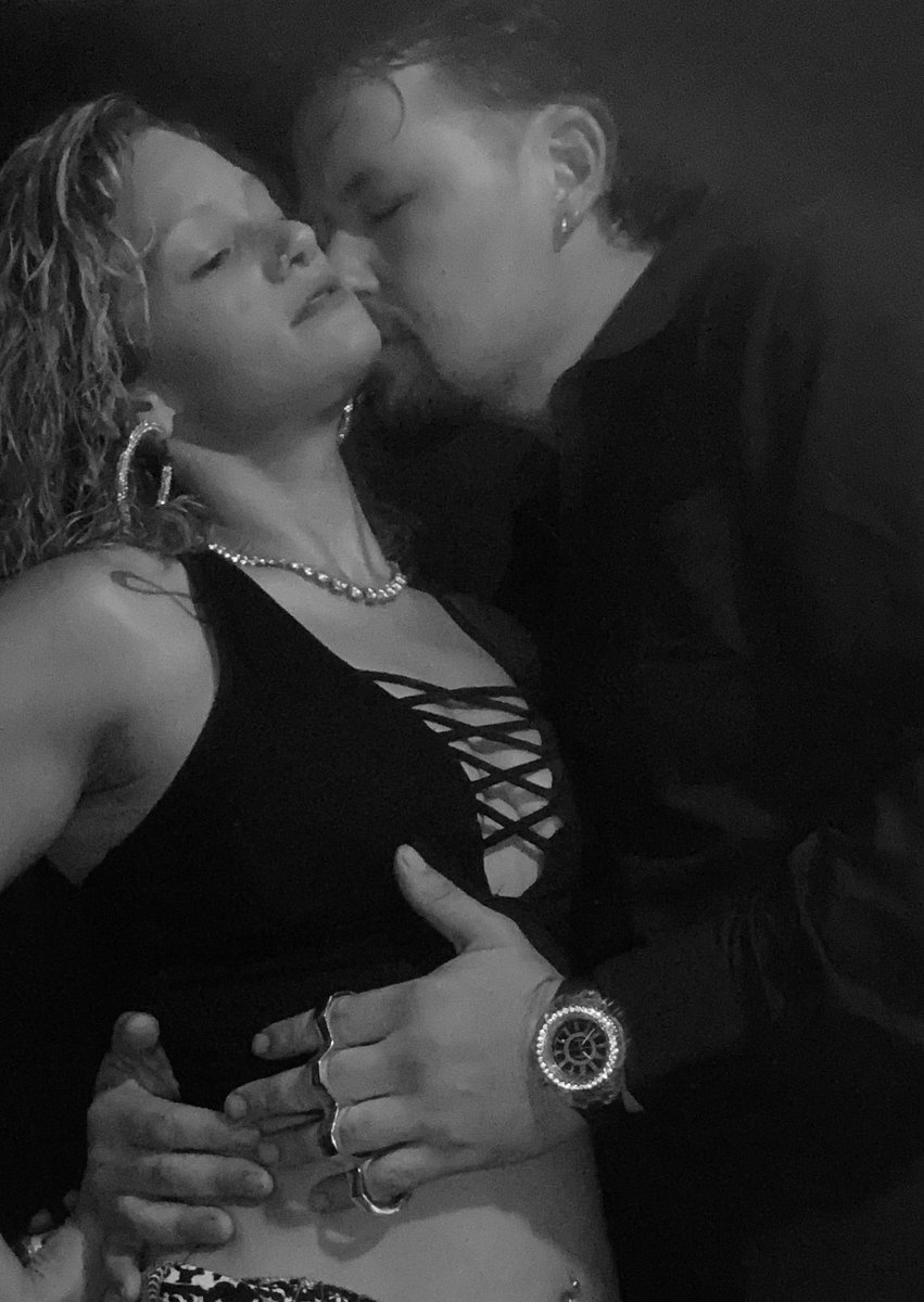 B_LikeDat_ tweet picture