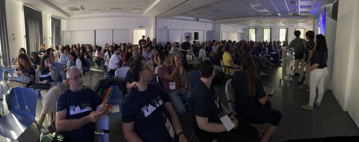 monicasc13's tweet photo. Aquest 1r #CongresEcoAP és un èxit d’assistència.
Professionals de totes les edats volen aprendre per aplicar l’eco a la consulta👏👏👏👏
L’especialitat està molt viva i a punt per #LaRevolucio
El grup @ecoapcat ha donat el 💯x💯🔝🔝
#onaecoap #CAMFiC https://t.co/GXJms5Cvvm