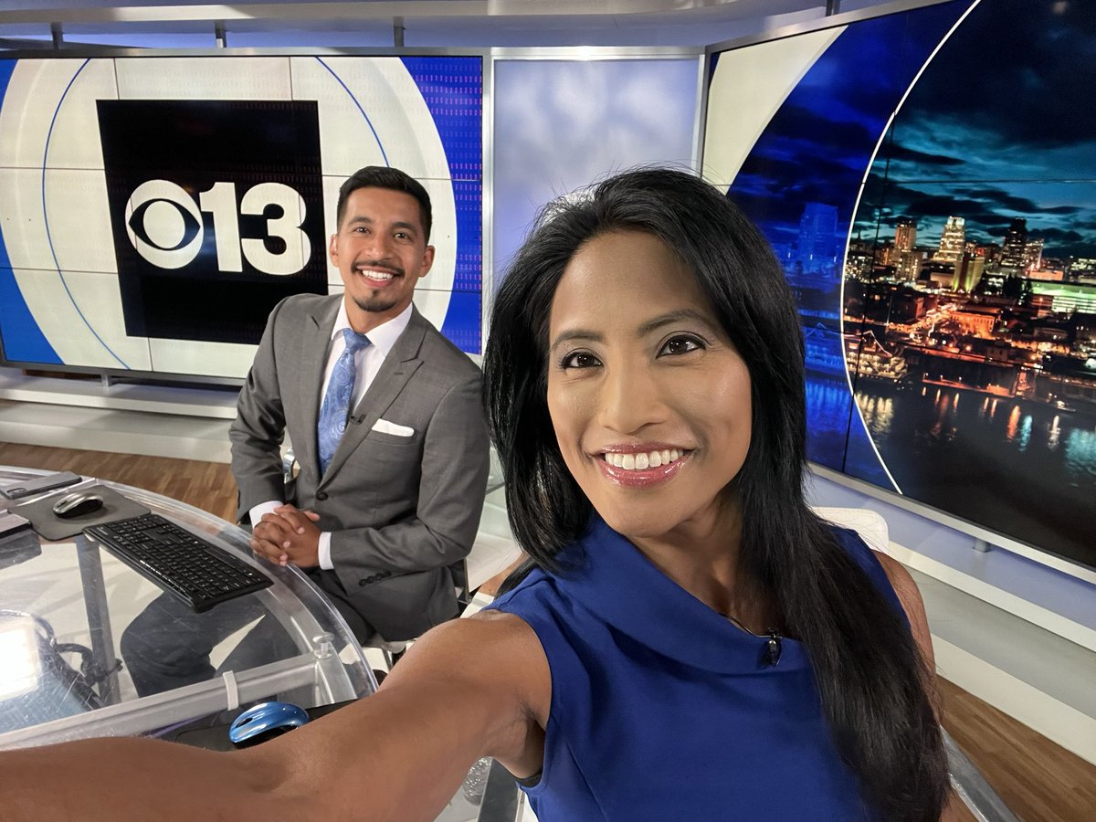 On set <a href="/CBSSacramento/">CBS Sacramento</a> with <a href="/reynosotv/">Esteban Reynoso</a> !  First time teaming up for the 10p/11p newscasts and having fun!  Hope you’ll join us