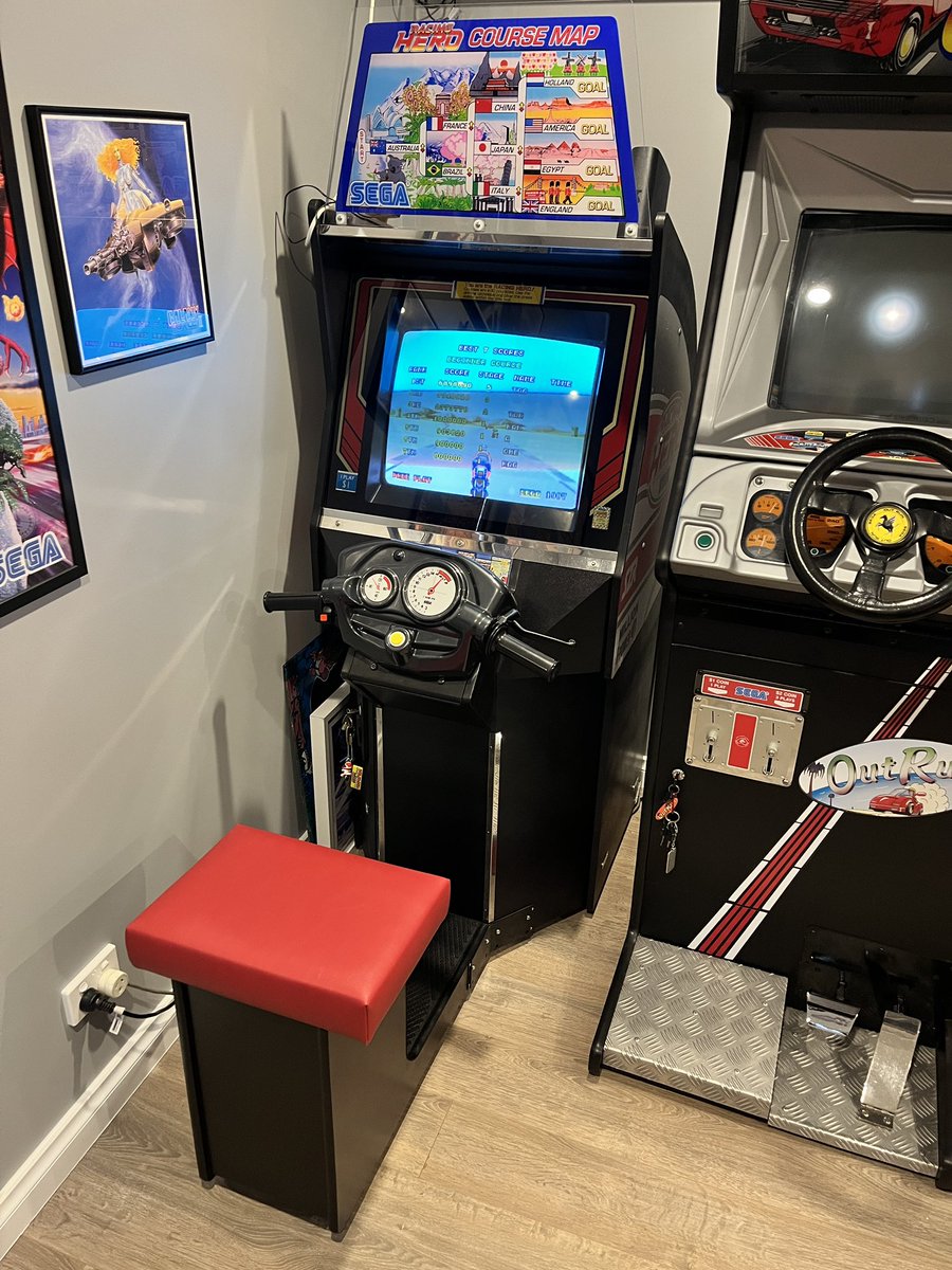 sean_tagg's tweet photo. Japanese Racing Hero cab seat is finally complete. #sega #racinghero https://t.co/x48rXabDcS
