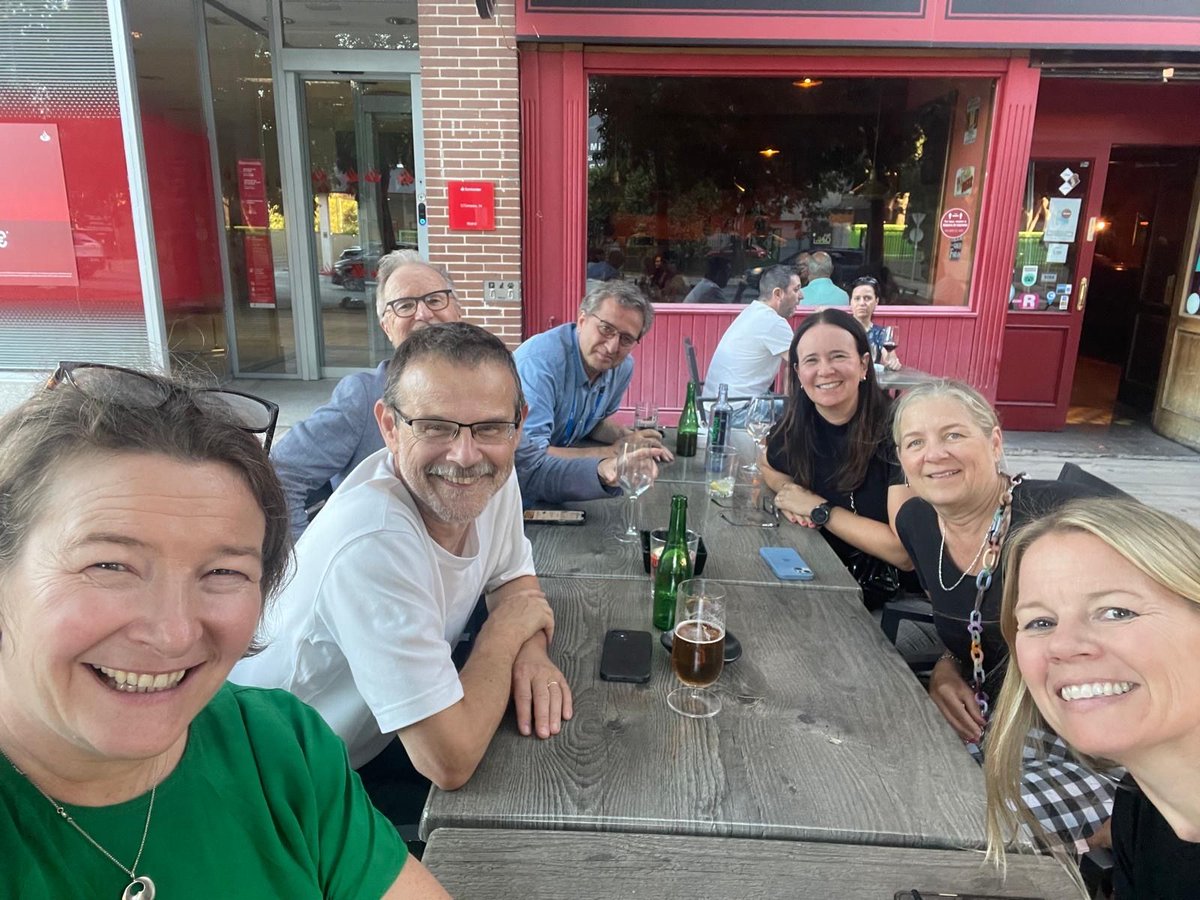 icmlf's tweet photo. Great to catch up with the Climb for a Cure team at #EHA2024. Planning for Climb 2026 underway. Patagonia orโฆ? Watch this space.
#cml #icmlf #climbforacure https://t.co/NaQUKUqFmA