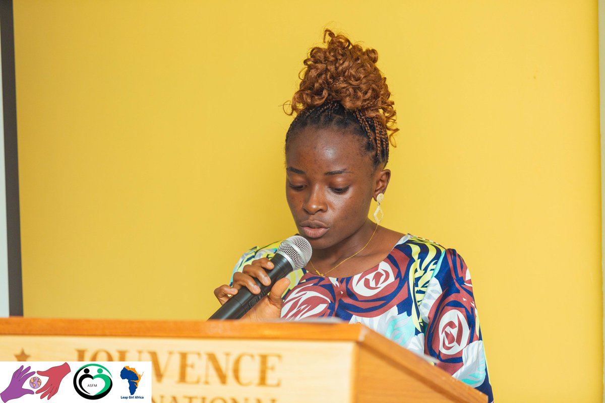 EmelineFonyuy's tweet photo. 1/2. Looking for a #communicationsandmediarelationsconsultant , #advocacyandcommunications consultant? A professional who can improve on your #brandcommunication and train your staff on #mediavisibility in #Cameroon? Well that's me. Email in bio. https://t.co/QwMIy29H18
