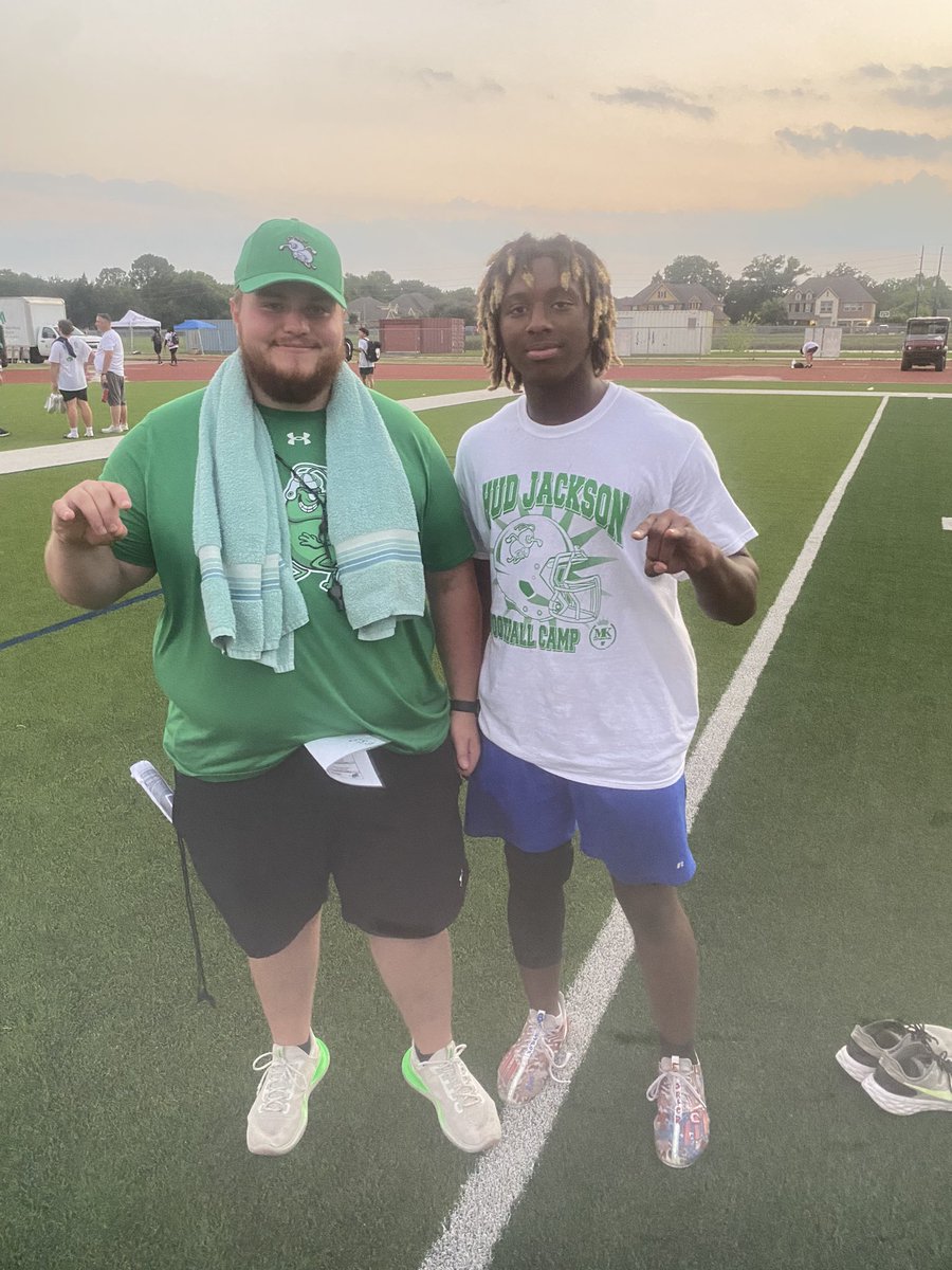 ShermarkJ's tweet photo. After a great conversation with @Coach_Burford1 I am blessed to receive my first D2 offer from the university of Arkansas at Monticello @WeevilFootball @coachjweevils @CoachPruitt_UAM https://t.co/yfprnmEtIi