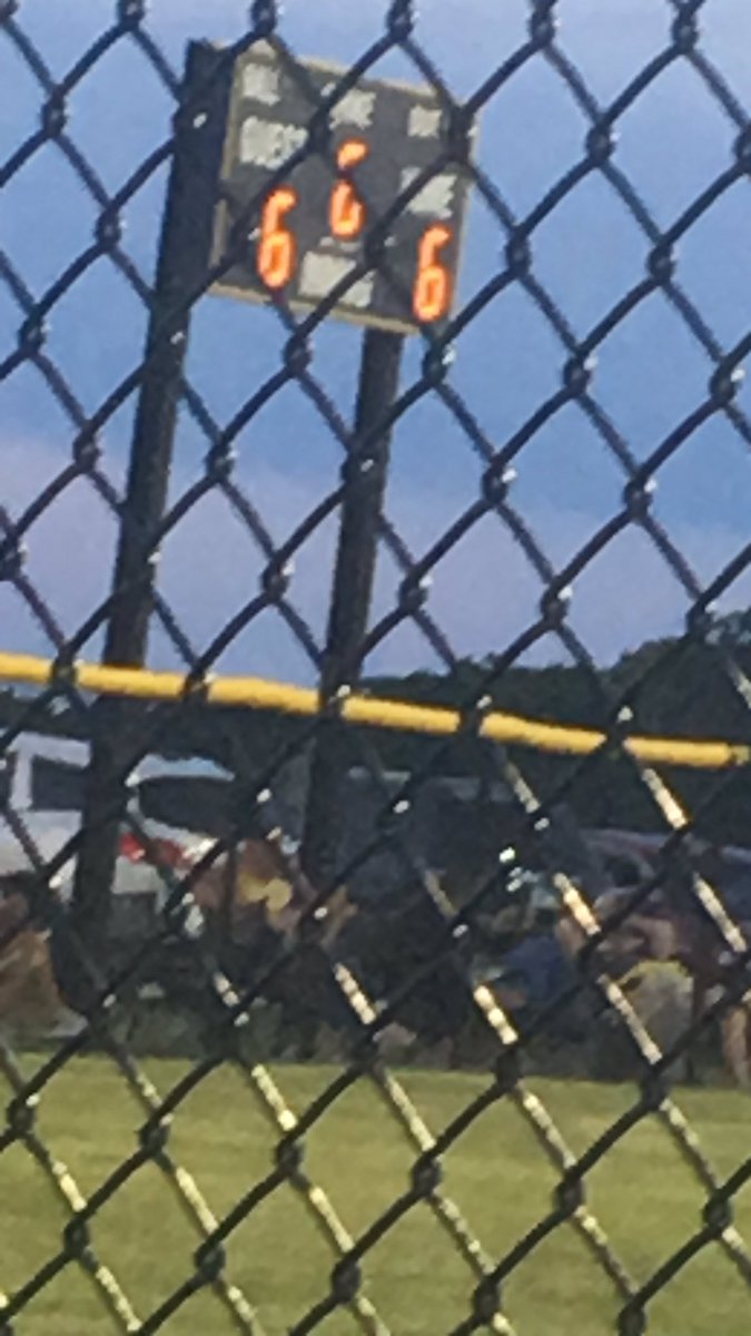 Tied at 6 in inning 6 WBND and Central Lee