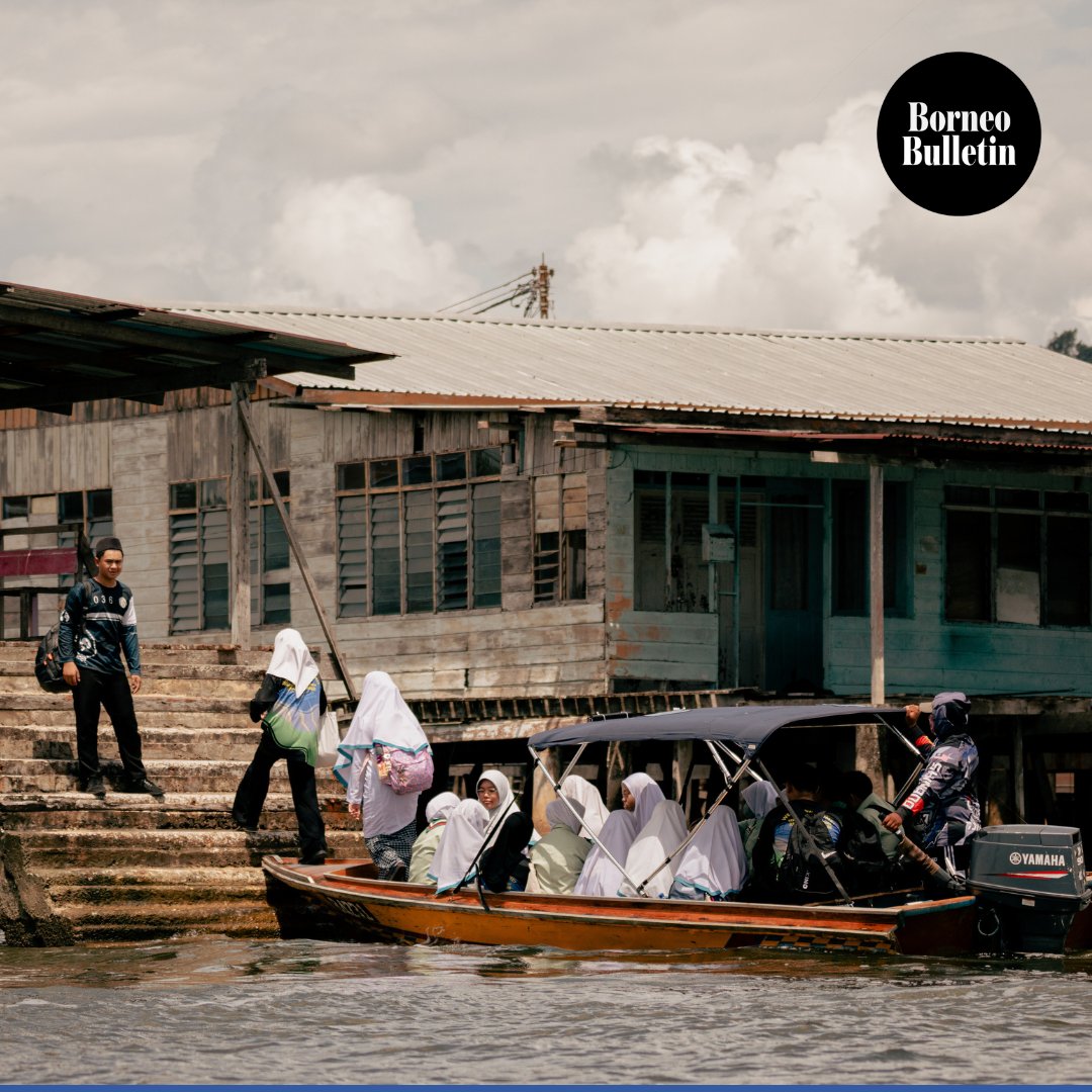 borneo_bulletin's tweet photo. Not the average school ride
📸: Khayr Zakariyya
To read more, click link in bio @borneobulletin
#brunei #borneobulletin #bruneidarussalam #not #the #average #school #ride #students #schoolchildren #disembark #watertaxi #watervillages #kampongayer #boats #photography #photo https://t.co/5XvdN9kSVS