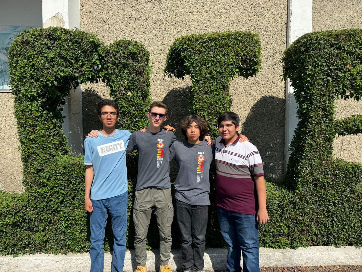ommjal's tweet photo. ¡Felicidades estudiantes seleccionados para representar a México en la IOI 2024!

MEX 1 - Santiago de la Torre Zamudio - Jalisco
MEX 2 - José Andrés Lemus Velazquez - Michoacán 
MEX 3 - Logan Guerrero Díaz - Aguascalientes
MEX 4 - Emmanuel Buenrostro Briseño - Jalisco

Foto: OMI https://t.co/Y82P8XjhuS