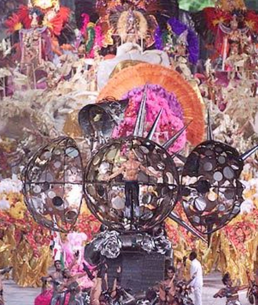 MEDO | Vamos vestir a camisinha, meu amor!