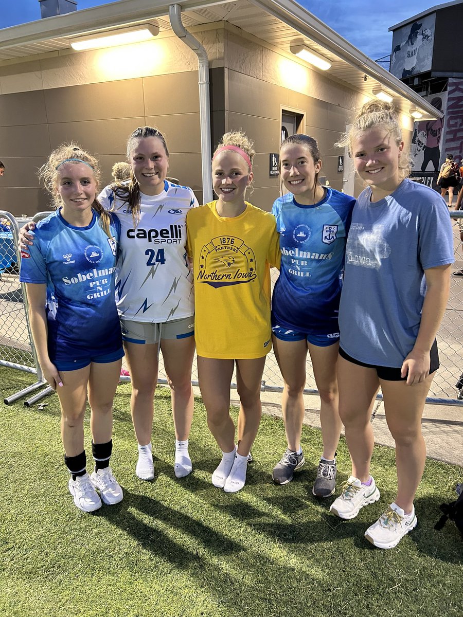 UNI Soccer tweet media