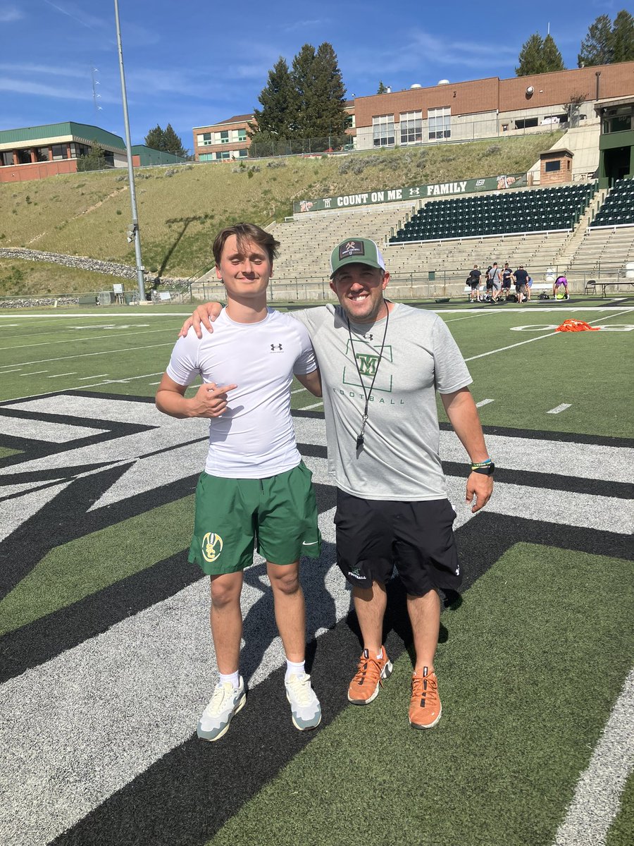 anth3nyd3's tweet photo. Blessed to be out in Butte today with @MonTechFootball and @CoachKyleSamson!! Had a great visit and great time competing a camp. Can’t wait to get back out here soon! @MTFBCoachSchlee @CoachThatcher @KodyTorgerson @CoachC34 @BrandonHuffman https://t.co/r2famvzR3m