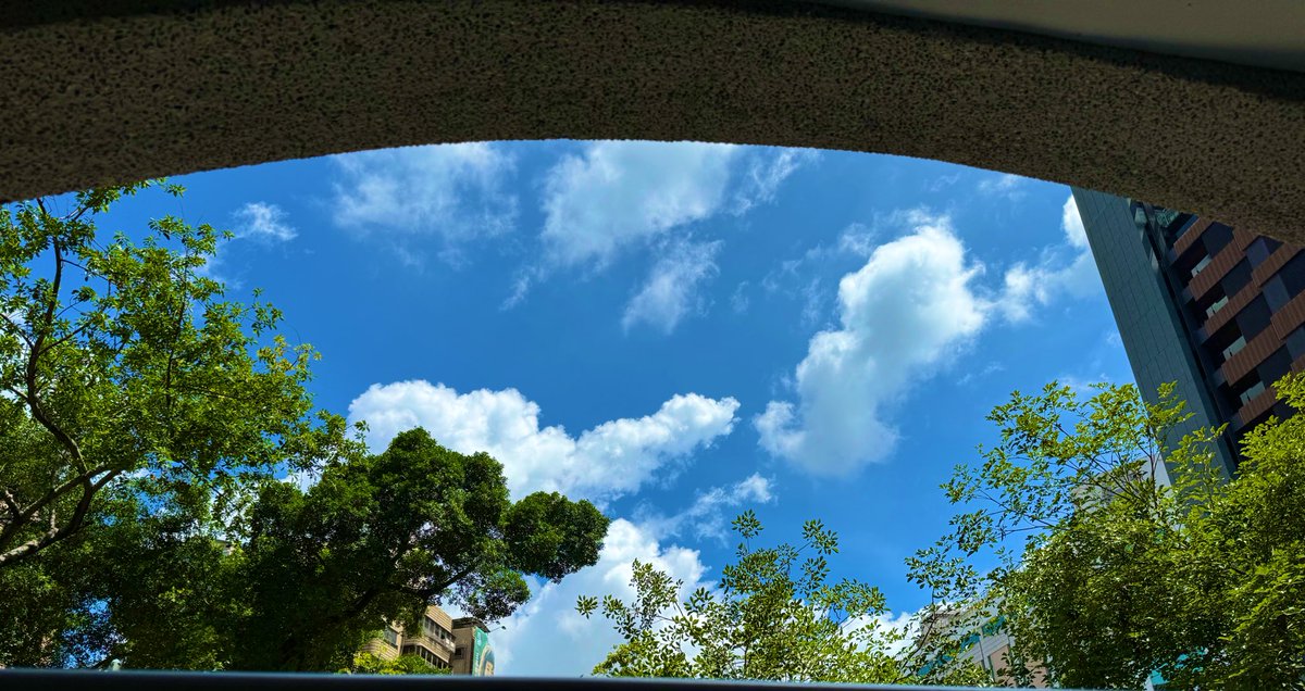 popwst's tweet photo. 高雄！！
好熱🥵🥵 https://t.co/VOYAaDkbk0