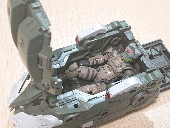 ゴローマン、頭デカくて乗れない… 