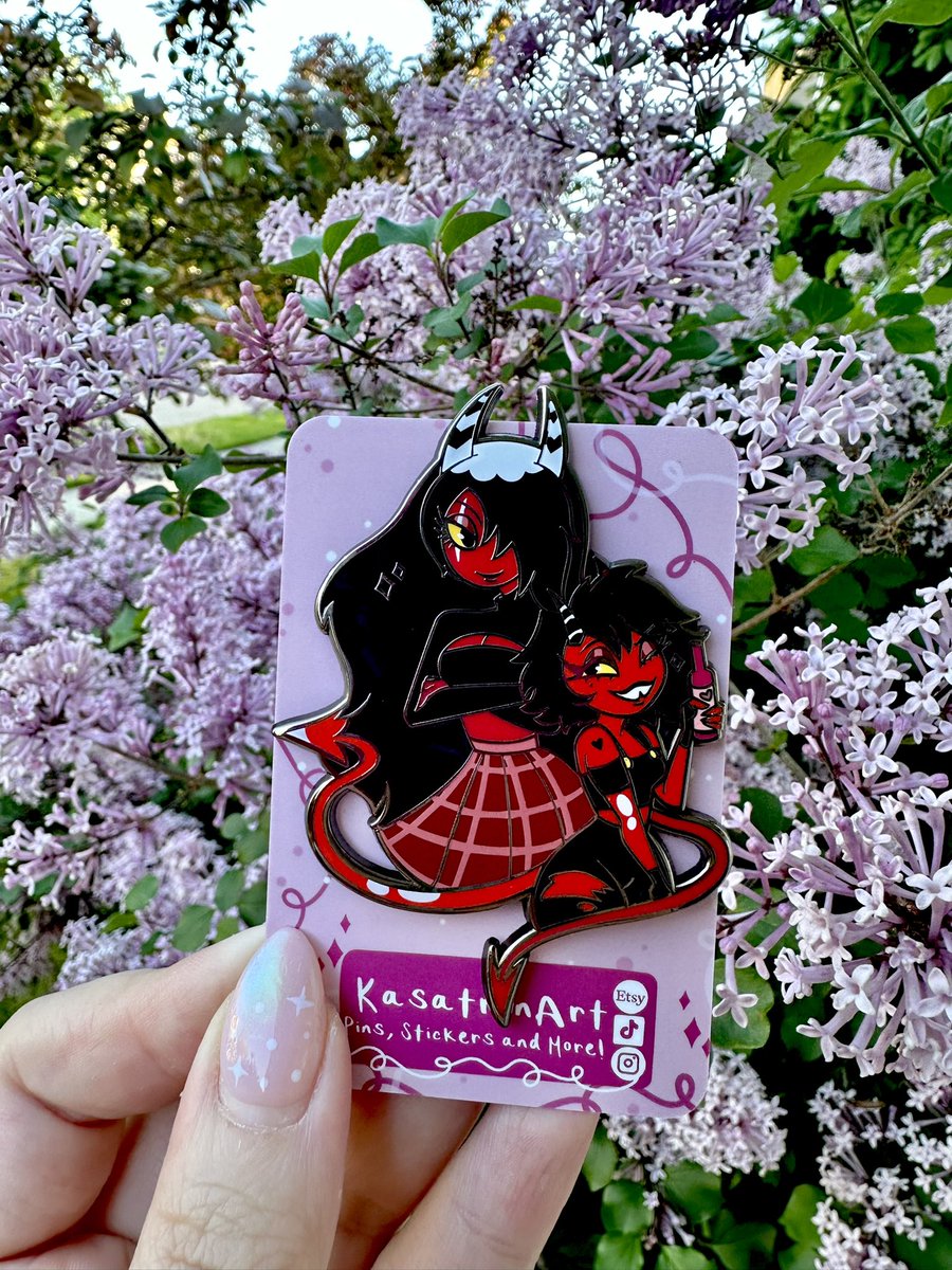 kasatron's tweet image. Had a wee photoshoot with the new pins 🥹💕 #HazbinHotel #HelluvaBoss #HellsBelles #LuciferHazbinHotel