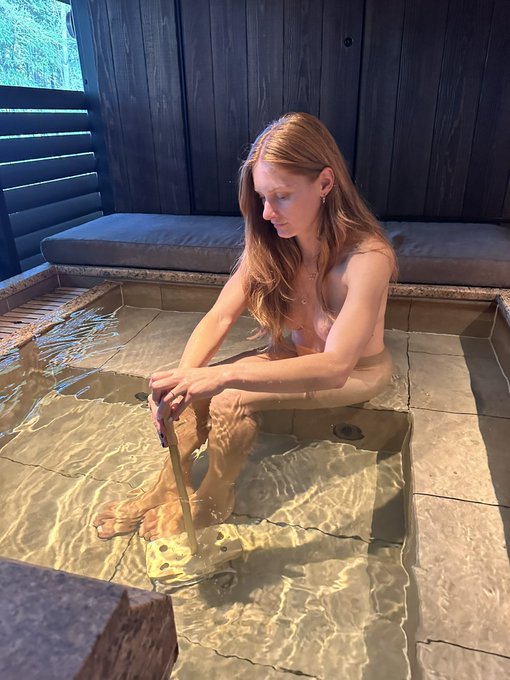 Natural hot spring in Japan was dope https://t.co/hgGey5Ekoe