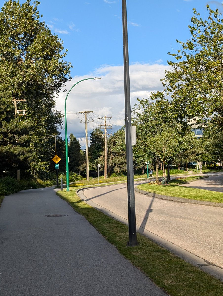 CleanUpBurnaby's tweet photo. 2024 #CleanUpEverywhere Campaign Update, Day 83

AREAS CLEANED UP: 
#Burnaby - Central Valley Greenway, Gilmore Avenue &amp; Jim Lorimer Park

PICKED UP:
- 3 lbs of garbage [YTD: 492 lbs]
- 5 face masks [YTD: 142] https://t.co/WaExEEh5Np