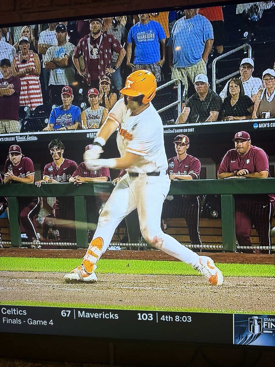 Mildog5683's tweet photo. @barstoolsports @BarstoolTenn Third out FSU got screwed https://t.co/aaRKPplTxe