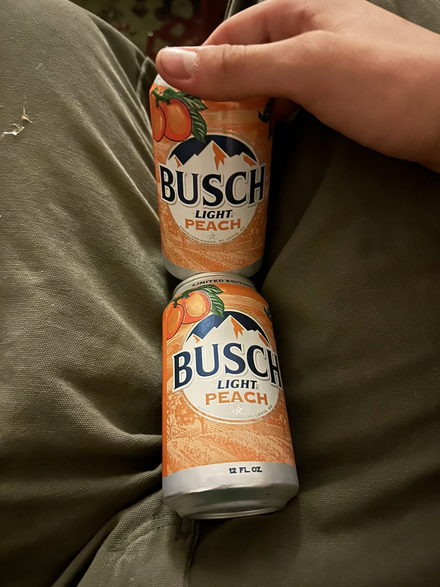 trapmoneycum's tweet photo. Wow peachโฆ #BuschNation https://t.co/g1hBQFdf5a