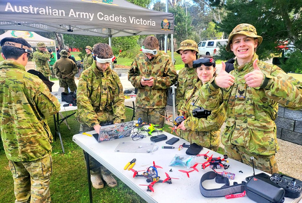 AUADRT's tweet image. It's time to qualify for the 2024 #DroneRacing #Nationals!
Our @DefenceAust qualifier kicked off today at Simpson Barracks, #Watsonia with pilots from the @AustralianArmy, @AusAirForce and #AusArmy Cadets competing for a place to represent #YourADF in #Townsville!
#SendIt!