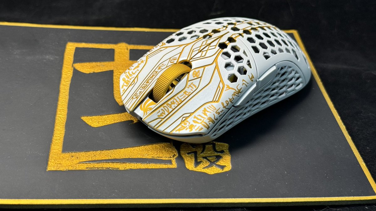 TWELVEcustom's tweet photo. #finalmouse https://t.co/j504749u2n