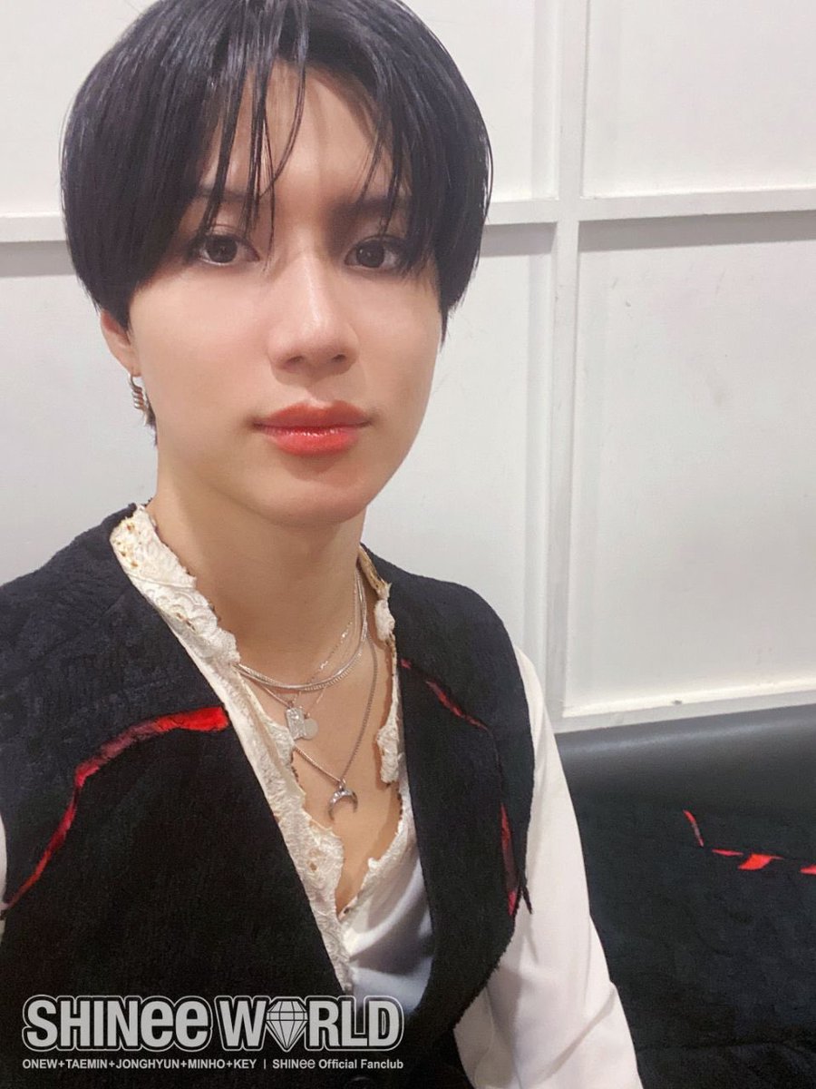 ur_onlyace's tweet photo. #𝕚n·𝚖𝚢᪇𝑑nā dice que explotarme es mi pasión y equivocado no está así que por eso me verán en la primera 𝐟ila del #𝚍rē𝕒mの𝕣ǝtū𝕣n porque hace un buen rato que llevo esperandolo, todo sea para echarles porr𝐢tas a mis 𝐜hiquillos porque aquí toca dejar mi garganta. https://t.co/5X99ah6NRz