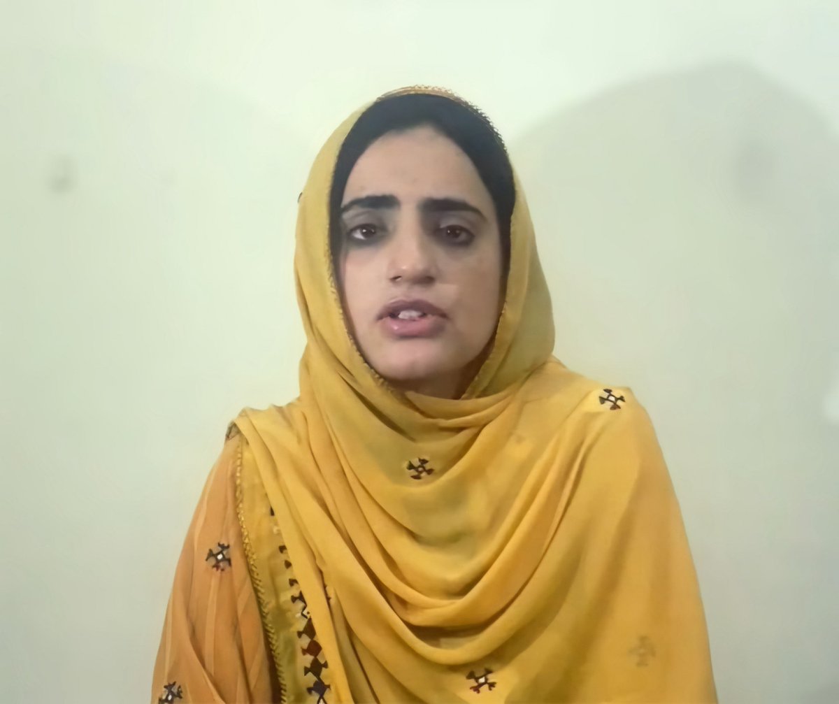 بلوچ کارکن نے لاپتہ افراد کو حل کرنے میں پاکستانی حکومتی اداروں کی ناکامی کو اجاگر کیا، کوششوں کو 'آئی واش' قرار دیا

 • بلوچ یکجہتی کمیٹی (بی وائی سی) کے انسانی حقوق کے کارکن مہرنگ بلوچ نے لاپتہ افراد اور جبری گمشدگیوں کے حوالے سے پاکستانی حکومت کی جانب سے کیے جانے والے اقدامات