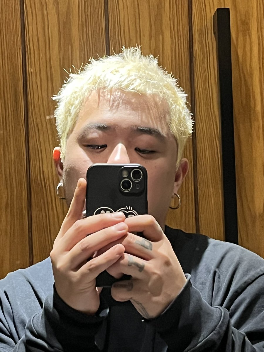 YU ZENG (@saka041693) on Twitter photo 